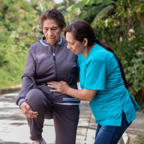 Hip-and-Knee-Pain-Relief-Centre-Street-Physiotherapy-and-Wellness-Clinic-Calgary-AB-1